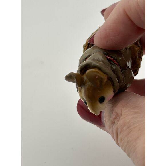 Wee Forest Folk "Friar Tuck" Robin Hood 1990 AP RH-3 Retired Figurine - Picture 7 of 9